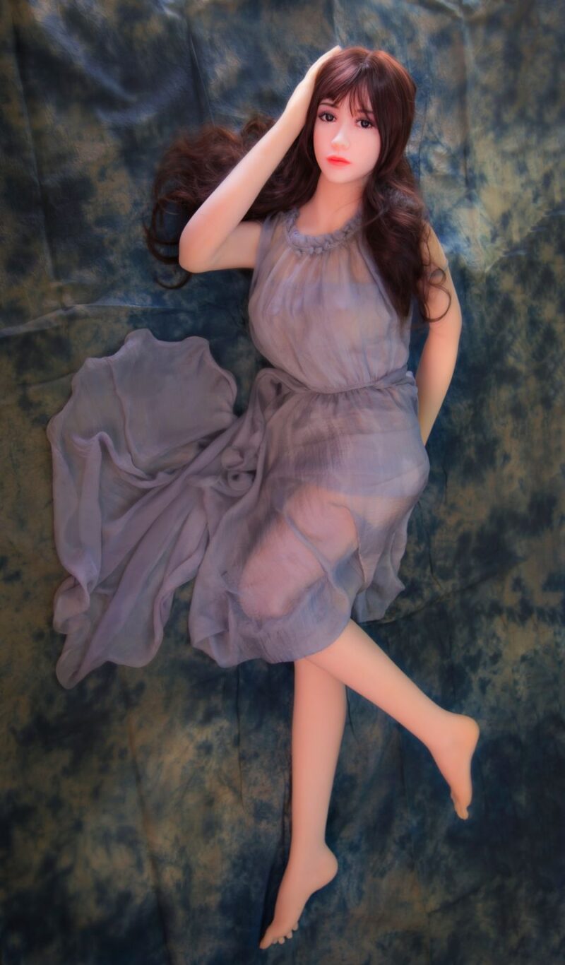 Lynn real doll5